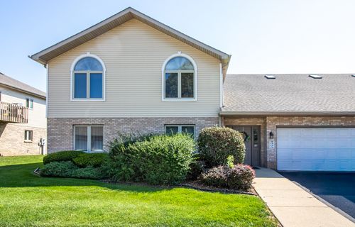 180-180 Barbara Jean Ln, Joliet, IL, 60436-1060 | Card Image