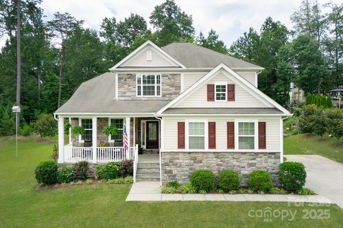 512 Rosebush Ln, Clover, SC, 29710-6097 | Card Image