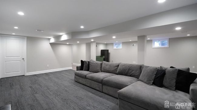 306 Salvatore Ave, House other with 3 bedrooms, 2 bathrooms and null parking in Middlesex NJ | Image 18