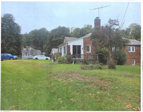 1319 Briarcliff Dr, Asheboro, NC, 27205-7803 | Card Image