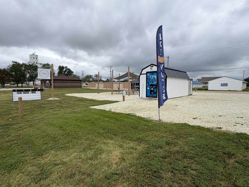 105 W 11th St, Minden, NE, 68959 | Card Image