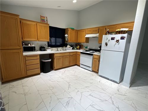 13322 El Rio Ln, Desert Hot Springs, CA, 92240-5553 | Card Image