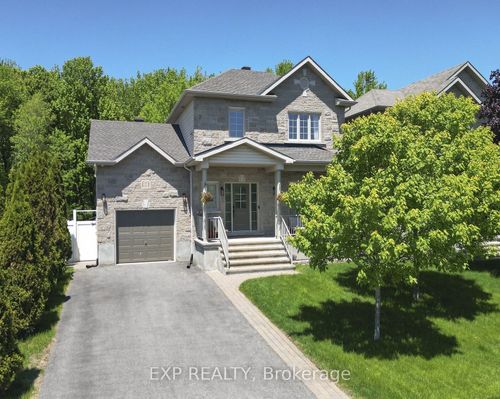86 Oasis St, Limoges, ON, K0A2M0 | Card Image