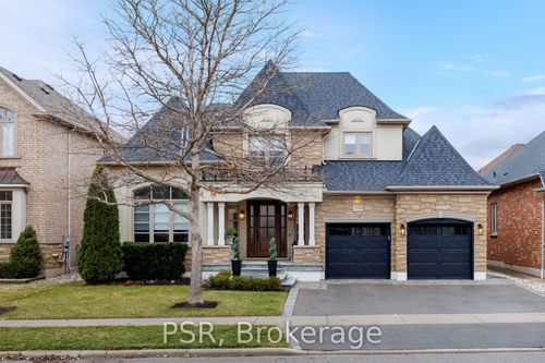 2040 Bingley Cres, Oakville, ON, L6M0E4 | Card Image