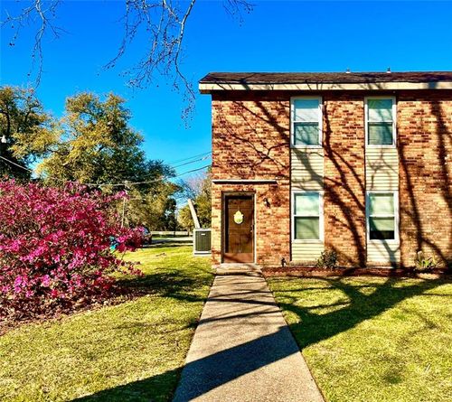 1128 Saint Maria St, Luling, LA, 70070-2104 | Card Image