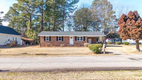 207 Jordan St, Warsaw, NC, 28398-1733 | Card Image