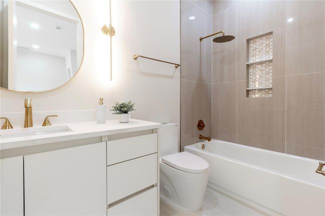 1808 W Erna Dr, House other with 4 bedrooms, 3 bathrooms and null parking in TAMPA FL | Image 39