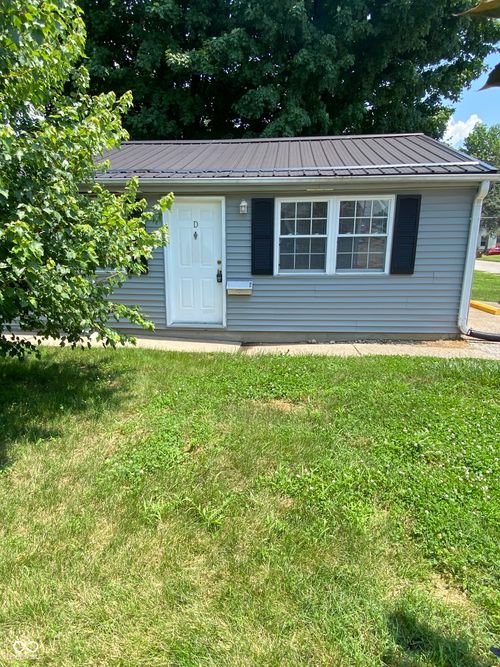 apt-d-900 Sloan St, Crawfordsville, IN, 47933-2734 | Card Image