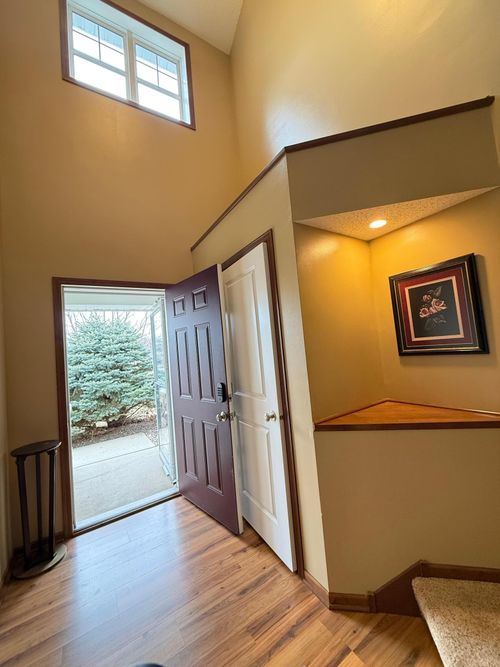 7005 Rose Dr, Rockford, MN, 55373-4578 | Card Image