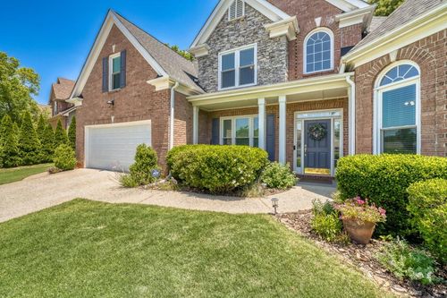 3673 Lake Edge Dr, Suwanee, GA, 30024-7427 | Card Image