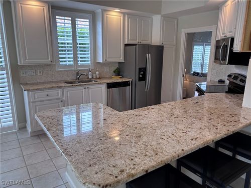 4352 Montalvo Ct, NAPLES, FL, 34109-1375 | Card Image