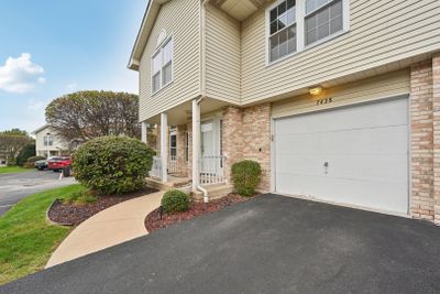 58 - 7428 Maple Drive, Townhouse with 2 bedrooms, 1 bathrooms and 2 parking in Justice IL | Image 2