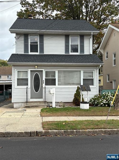 428 Cortlandt St, Belleville, NJ, 07109-3206 | Card Image