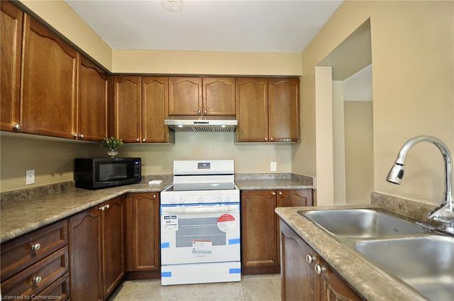 71 - 250 Ainslie St S, Townhouse with 3 bedrooms, 2 bathrooms and 2 parking in Cambridge ON | Image 10