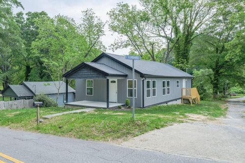 11 Cloverhurst Dr, Toccoa, GA, 30577-5829 | Card Image