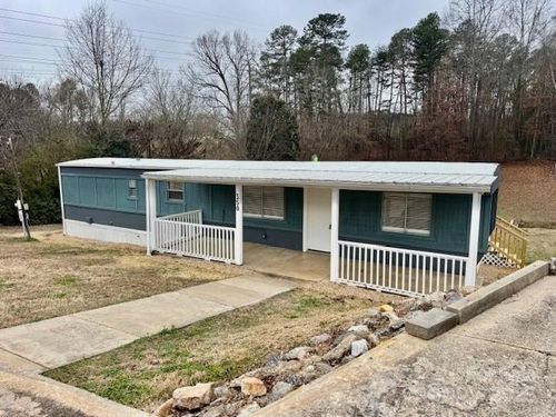 350 39th Street Pl Sw, Hickory, NC, 28602-1505 | Card Image