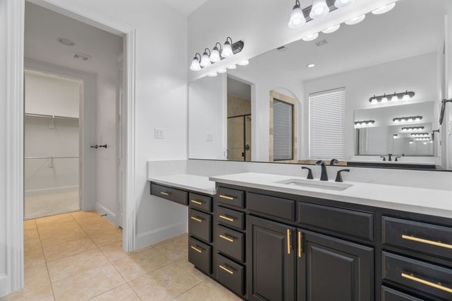 8217 Cholla Blvd, House other with 5 bedrooms, 4 bathrooms and null parking in Lantana TX | Image 13