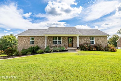 810 River Cliff Dr, Kodak, TN, 37764-2386 | Card Image