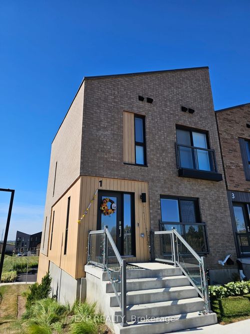 1 Benninger Dr, Kitchener, ON, N2E0J4 | Card Image