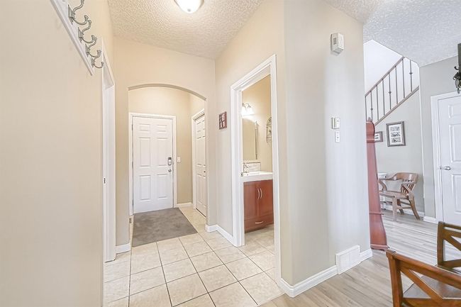 149 Bow Ridge Cres, House detached with 3 bedrooms, 3 bathrooms and 4 parking in Cochrane AB | Image 16