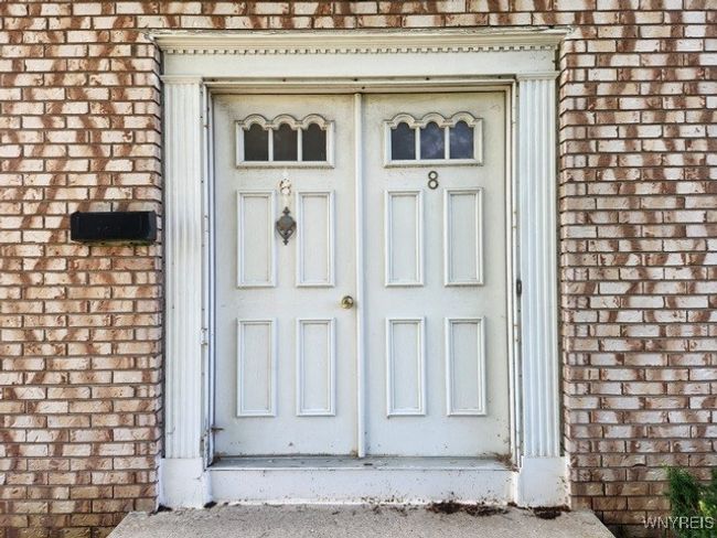 right entry doors | Image 5