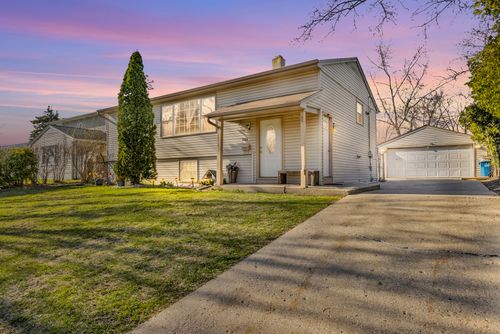 1824 Endicott Cir, Carpentersville, IL, 60110-2402 | Card Image