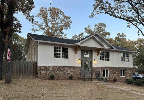 10600 Crestdale Ln, Little Rock, AR, 72212-3622 | Card Image