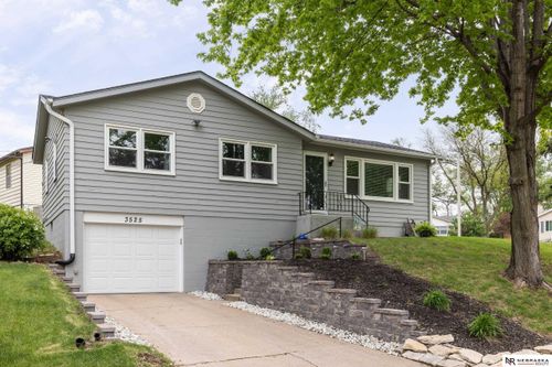 3525 S 91st St, Omaha, NE, 68124-3803 | Card Image