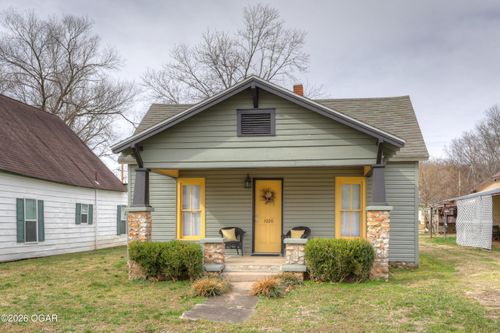 1020 Seneca Ave, Seneca, MO, 64865-9245 | Card Image