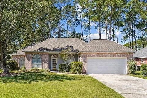 420 Choctaw Dr, Abita Springs, LA, 70420-3318 | Card Image