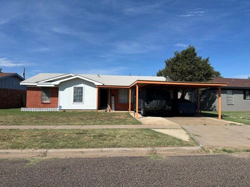 2807 Lexington St, Plainview, TX, 79072-2135 | Card Image