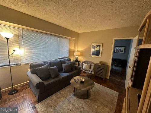 apt-615-2141 I St Nw, WASHINGTON, DC, 20037-2366 | Card Image