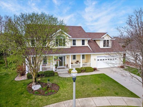 1209 Hanover Trail, WAUNAKEE, WI, 53597 | Card Image