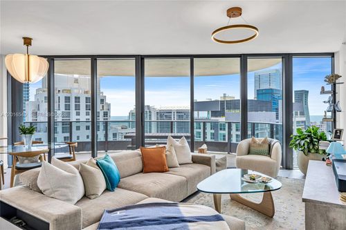 4601-1000 Brickell Plz, Miami, FL, 33131 | Card Image