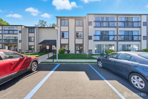 apt-2c-277 Crosse Dr, Monroe, NJ, 08831-4135 | Card Image