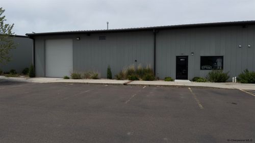 a-2612 Old Happy Jack Rd, Cheyenne, WY, 82001-5847 | Card Image