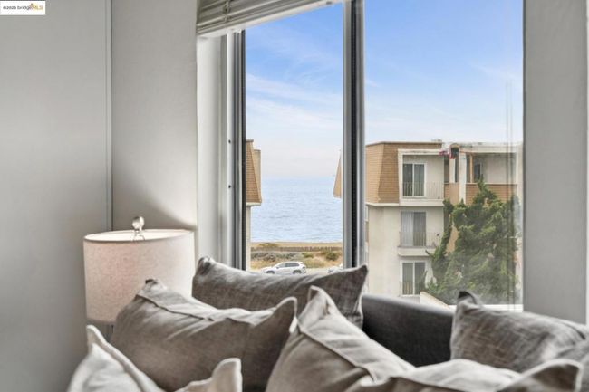 APT-320 - 960 Shorepoint Ct, Condo with 2 bedrooms, 2 bathrooms and 2 parking in Alameda CA | Image 43