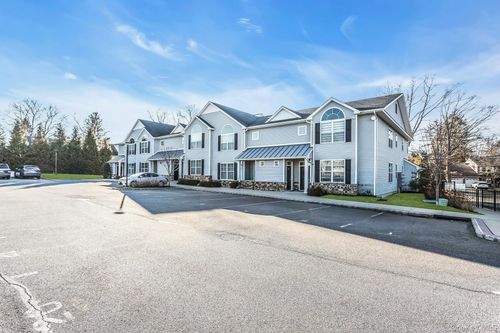 710-710 Breton Way, Glen Cove, NY, 11542-2666 | Card Image