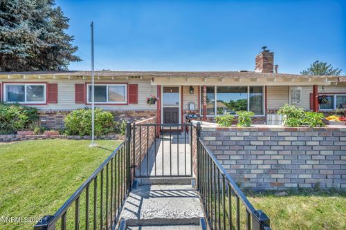 1852 Mountain St, Carson City, NV, 89703-2438 | Card Image