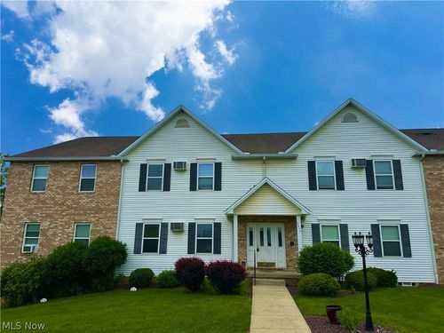 3649 Indian Run Dr, Canfield, OH, 44406-9018 | Card Image