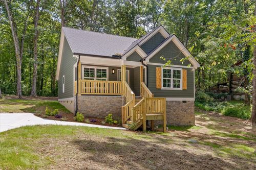 384 Miller Cove Cir, Signal Mountain, TN, 37377-7709 | Card Image
