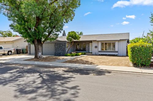 1924 Kendall Ave, Modesto, CA, 95355-3221 | Card Image