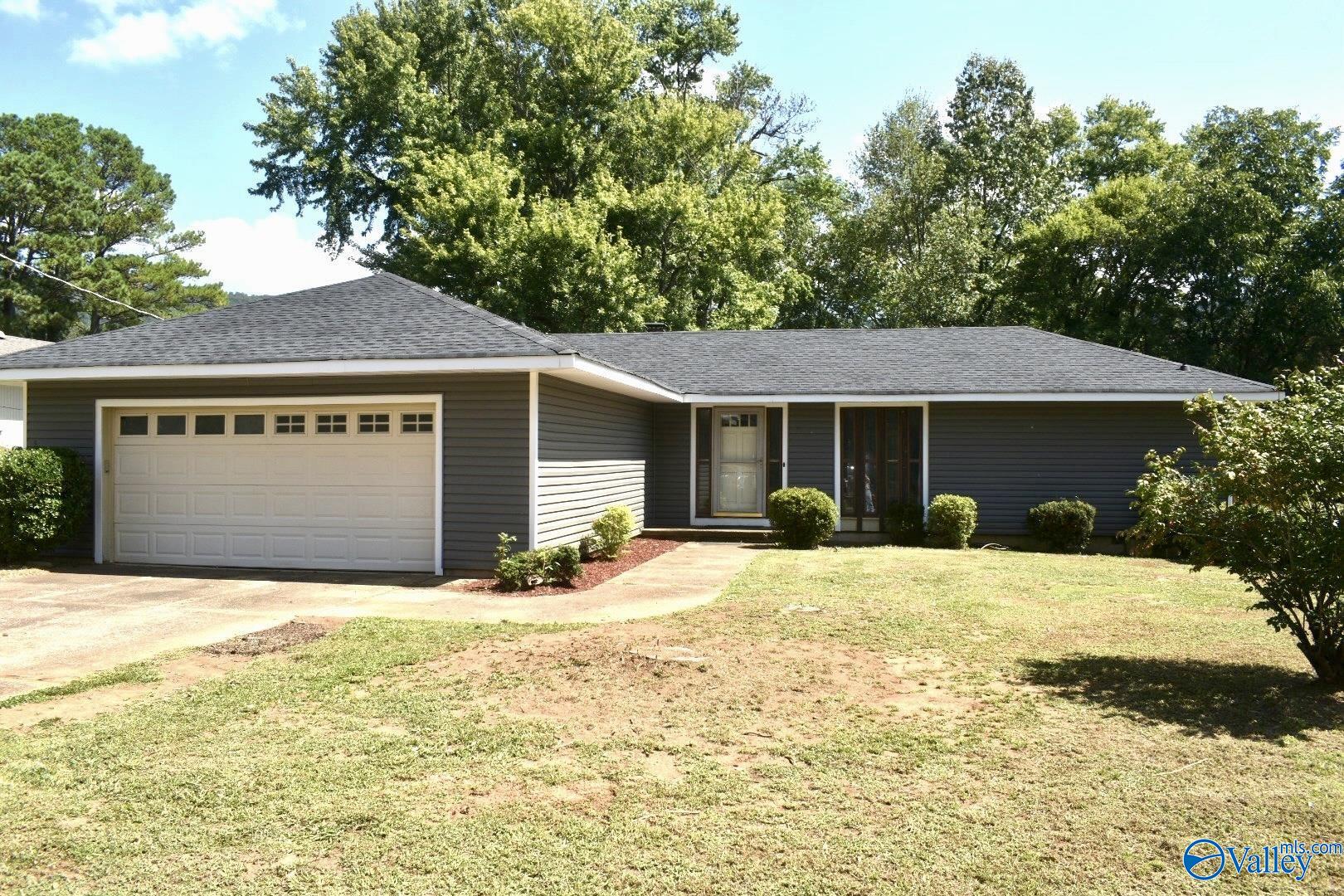 Dunbarton Dr, Huntsville, AL 35803 #1