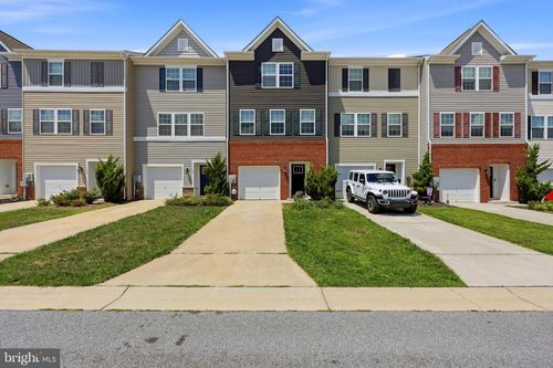 185 Drexel Ct, MARTINSBURG, WV, 25404-1109 | Card Image