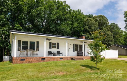 1197 Fincher Rd, Fort Lawn, SC, 29714-8773 | Card Image