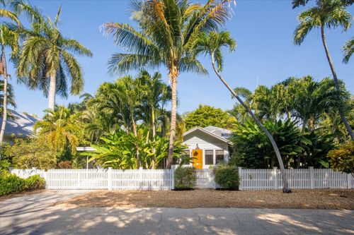 1117 South St, Key West, FL, 33040-4807 | Card Image