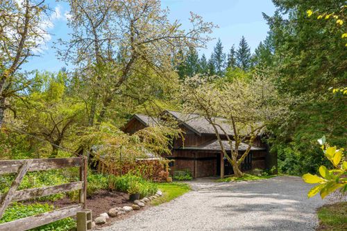 1531 Lockyer Rd, Roberts Creek, BC, V0N2W1 | Card Image