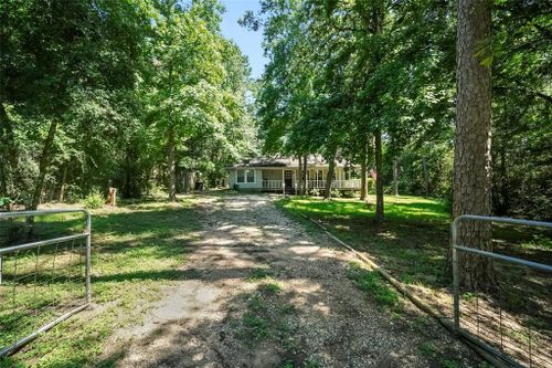 117 Greenbriar Drive, Magnolia, TX, 77355 | Card Image