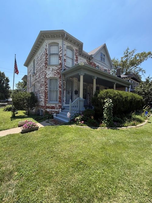 451 W Macon St, Decatur, IL, 62522-3122 | Card Image