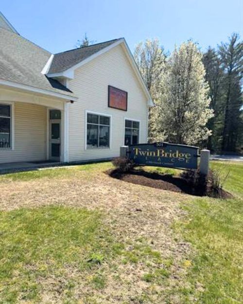 3-f-501 Daniel Webster Hwy, Merrimack, NH, 03054-3713 | Card Image